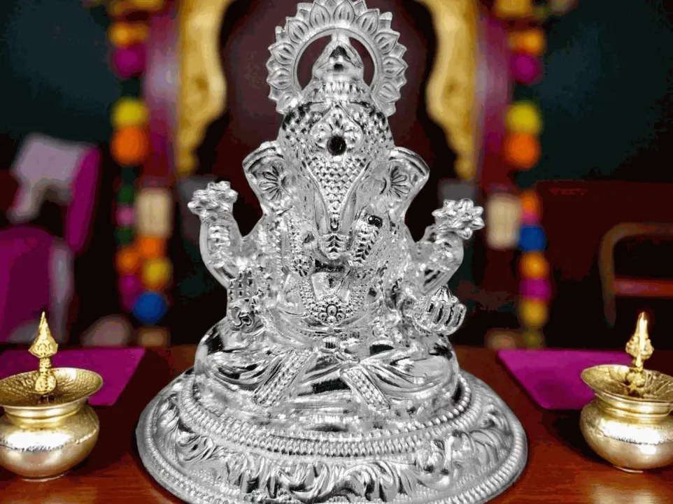 Silver murti